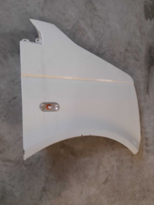 Błotnik prawy przód VW Transporter T5