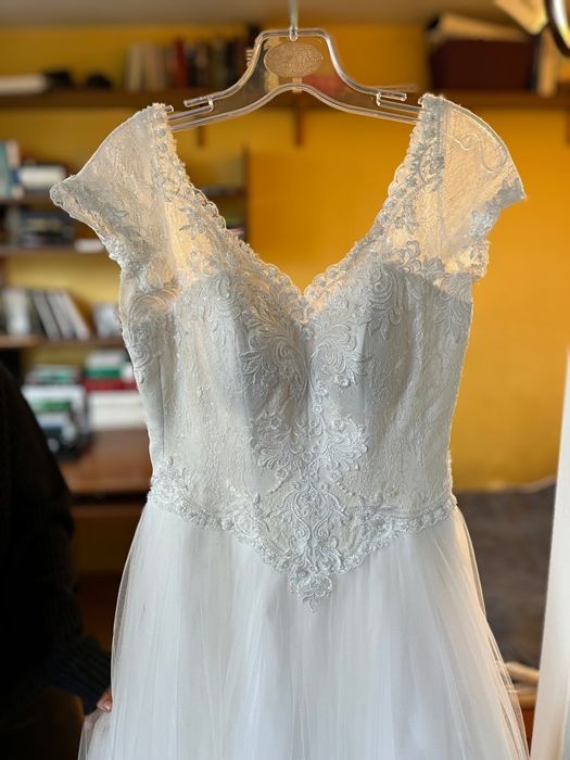 Suknia ślubna księżniczka, rozkloszowana