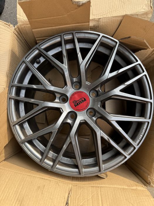 Felgi aluminiowe MAM RS4 7.5x17 5x112 ET45 – stan idealny!