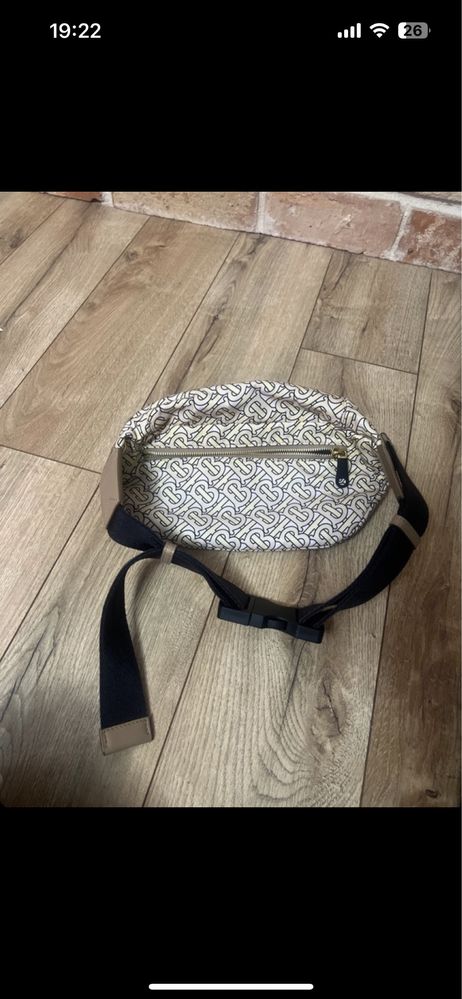 Oryginalna nerka/saszetka Burberry
