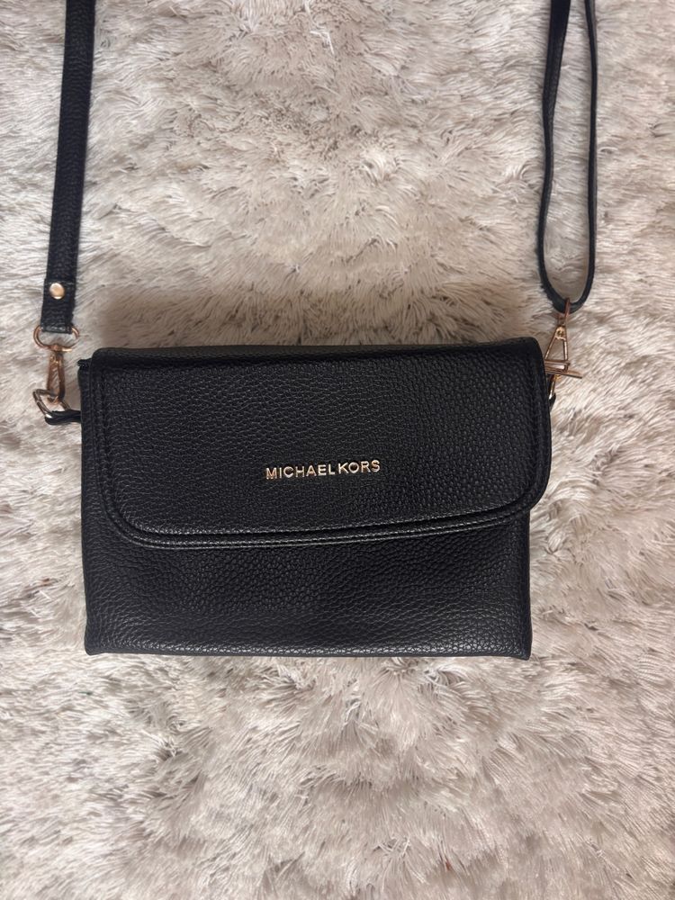 Elegancka Torebka saszetka na ramie Michael Kors Kopertówka