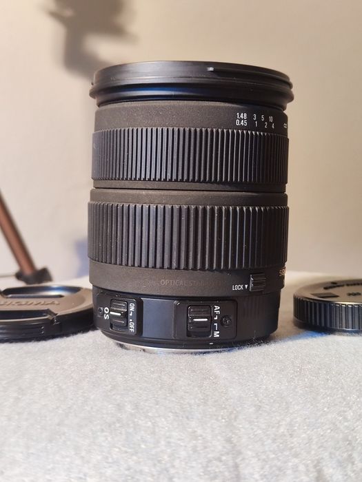 Objetiva Sigma 18-200 mm DC OS Canon EF