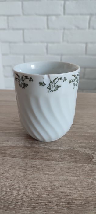 Kubek Ćmielów PRL Antyk porcelana zielone kwiaty