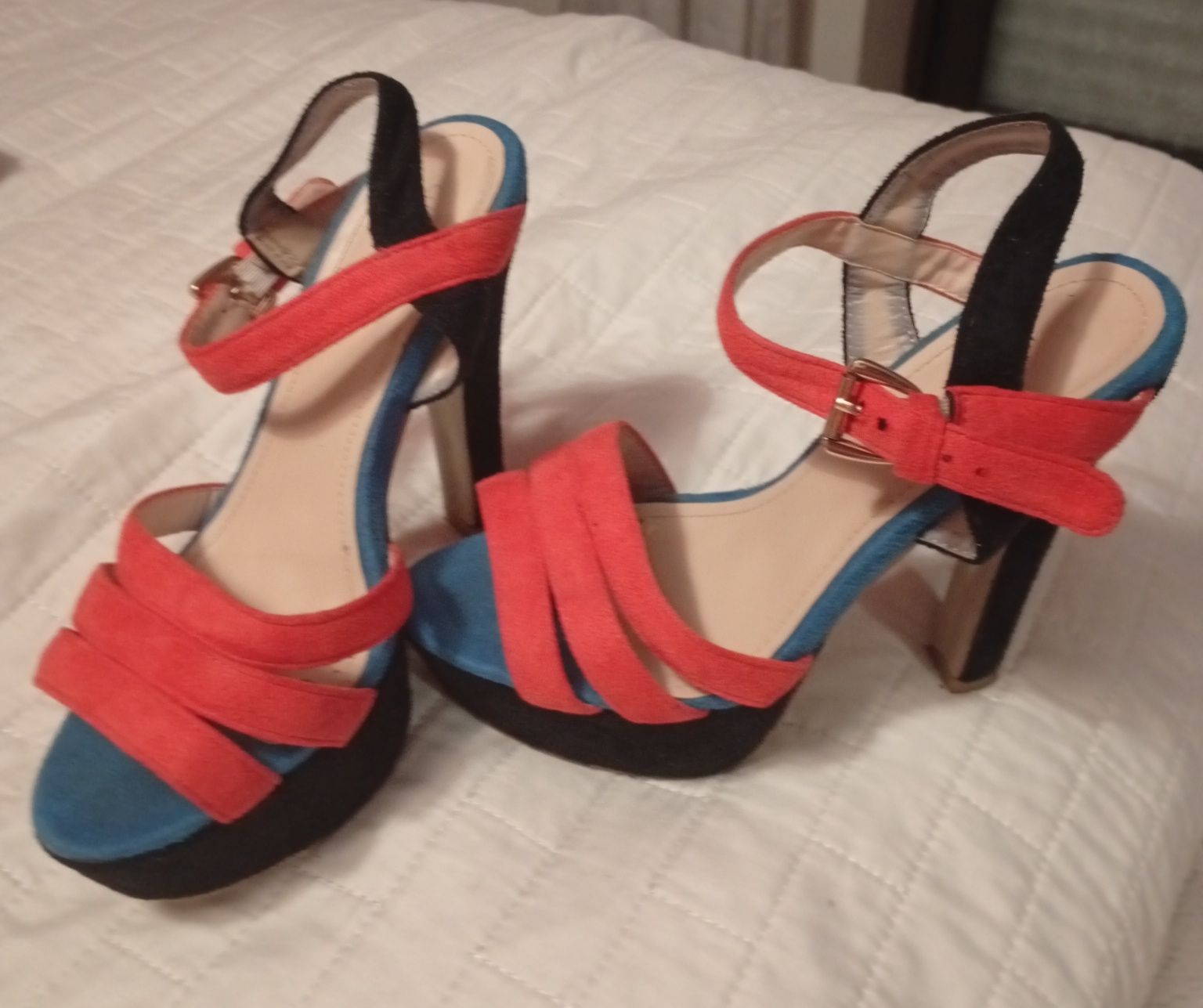 Sapatos em bom estado