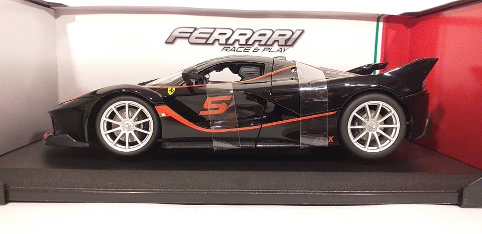 1/18 Ferrari FXX K #5 2018 Black - Bburago