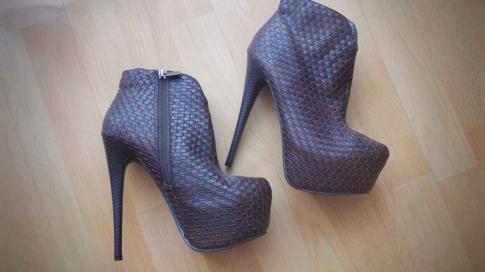 Buty pleaser bardzo dobry stan