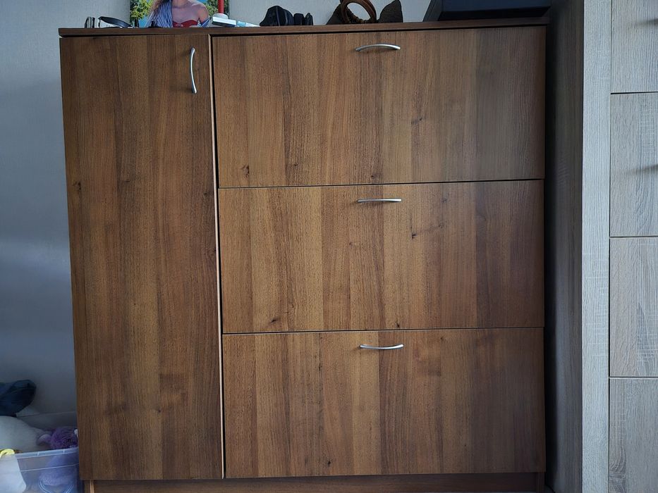 Тумба для взуття з ДСП у відмінному стані (коричневий колір)