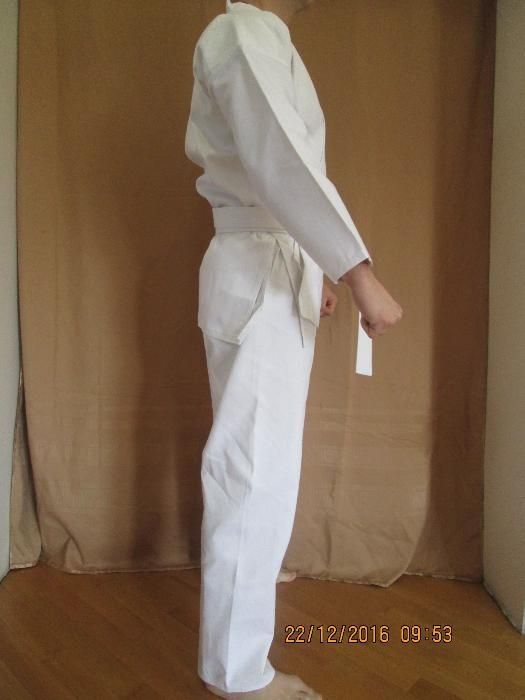 Кімоно біле чорне карате айкідо джиу джитсу кимоно кімано самовивіз
