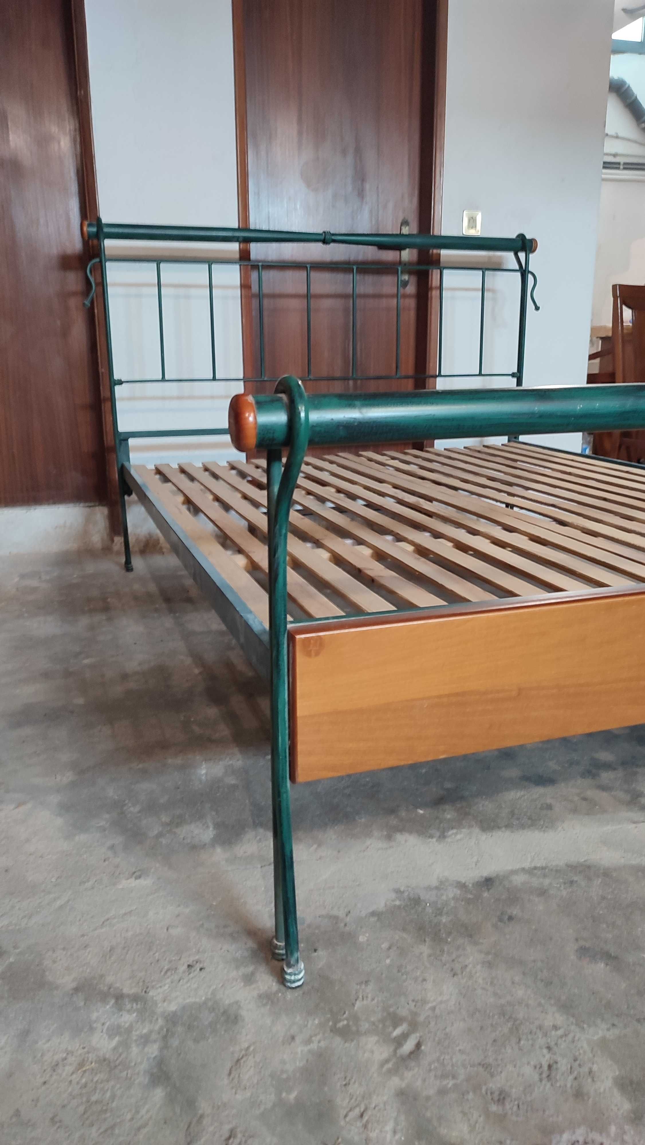 Cama 140x190 Ferro Verde