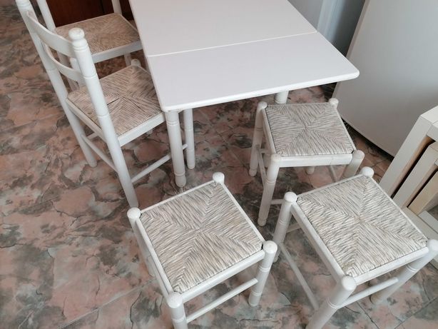 Mesa Cozinha+Cadeiras+Bancos
