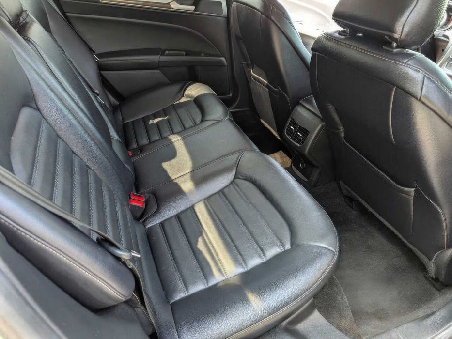 Ford Fusion SE      2018