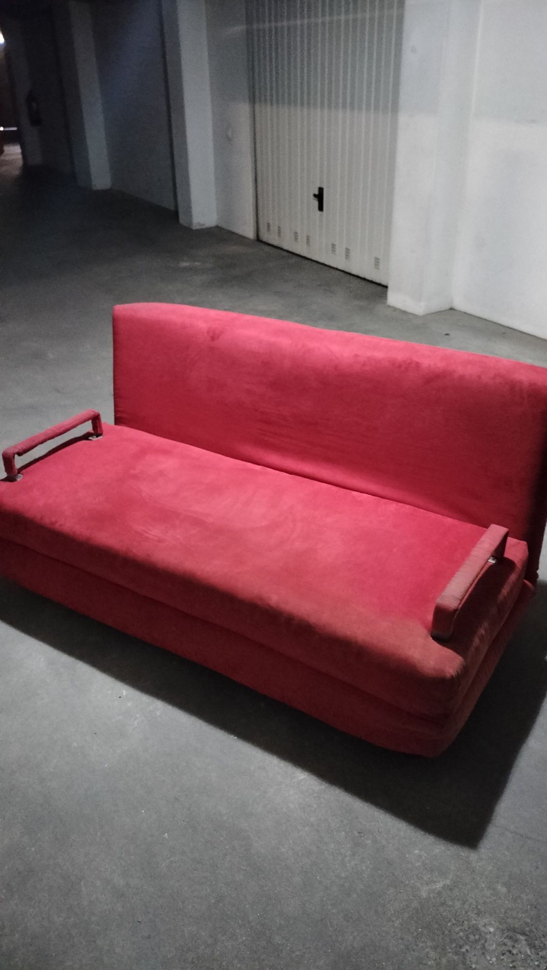 Sofá-cama 1.9m x 1.6m