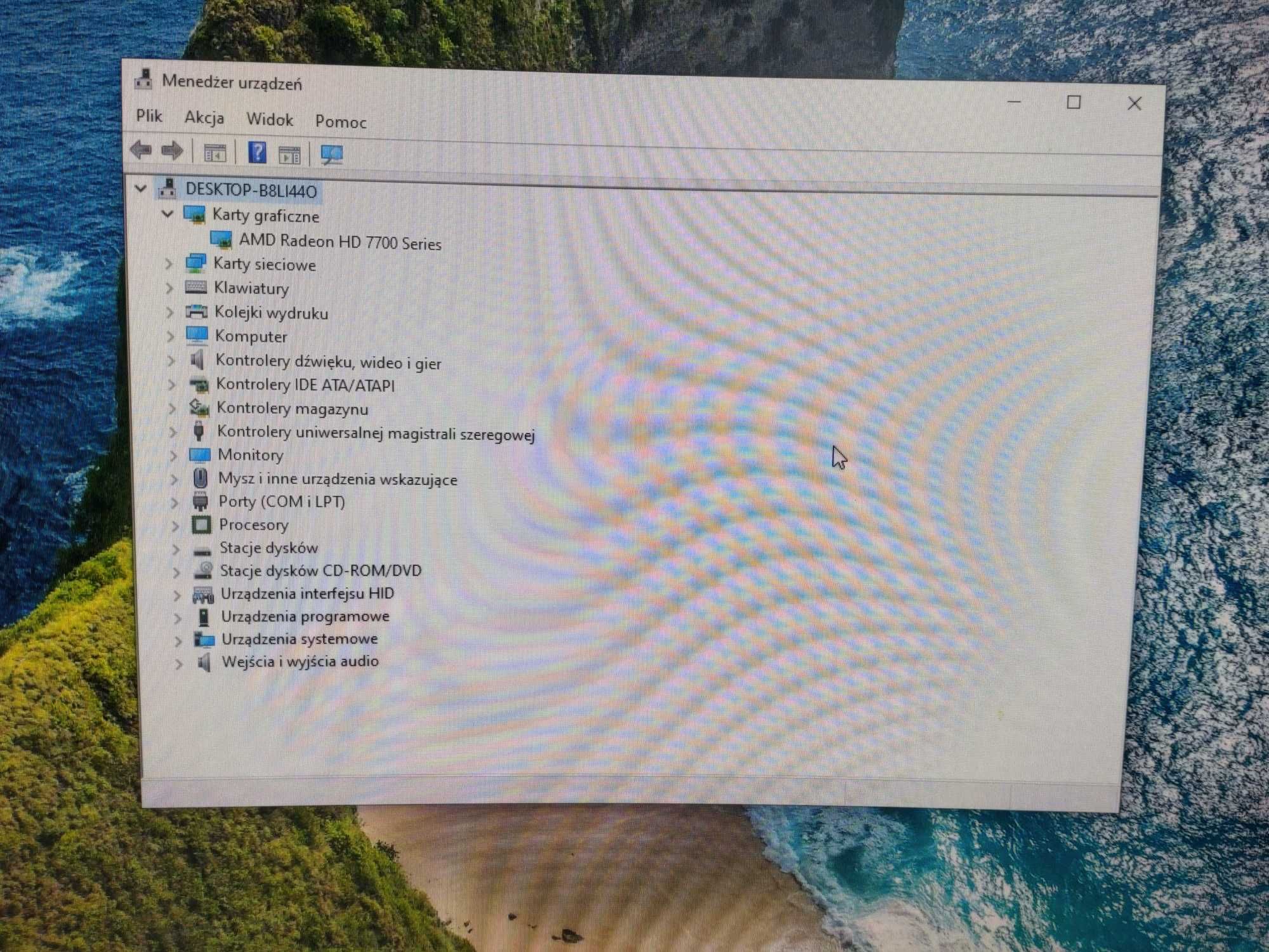 Komputer stacjonarny: intel i5, 8GB RAM, Karta 1GB