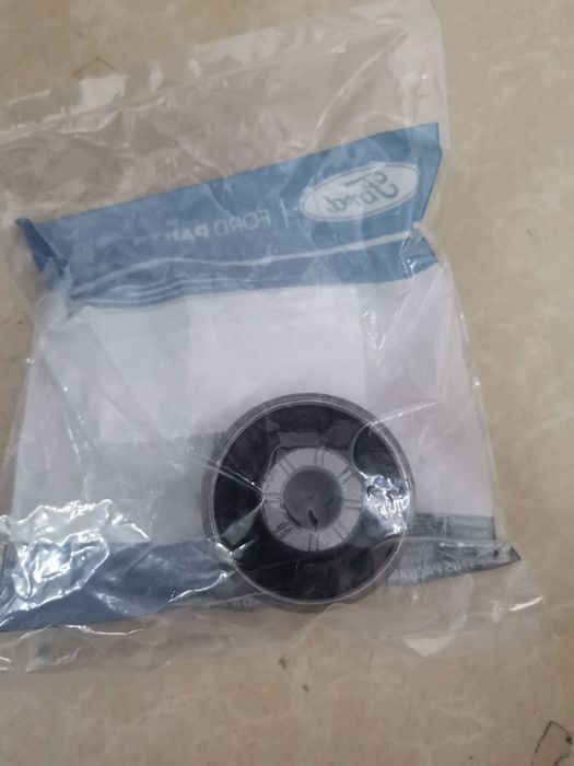 Сайлентблоки переднего рычага Ford Fusion USA/Lincoln MKZ 13-20