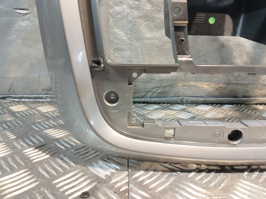 Obudowa Panel Środkowy  Konsola Iveco Stralis 460 E6  504309992