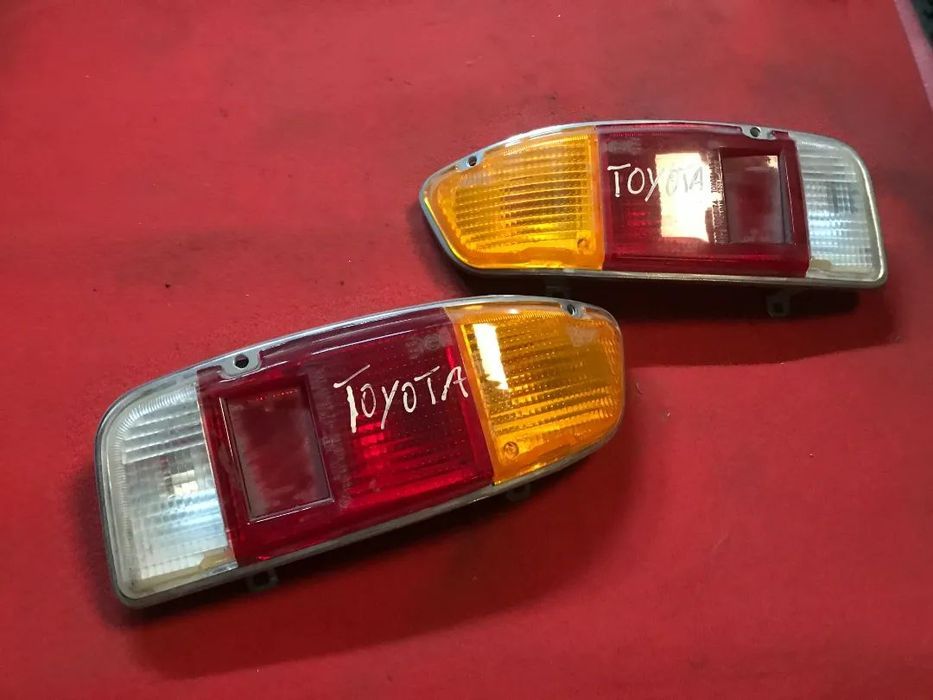 Farolim traseiro toyota
