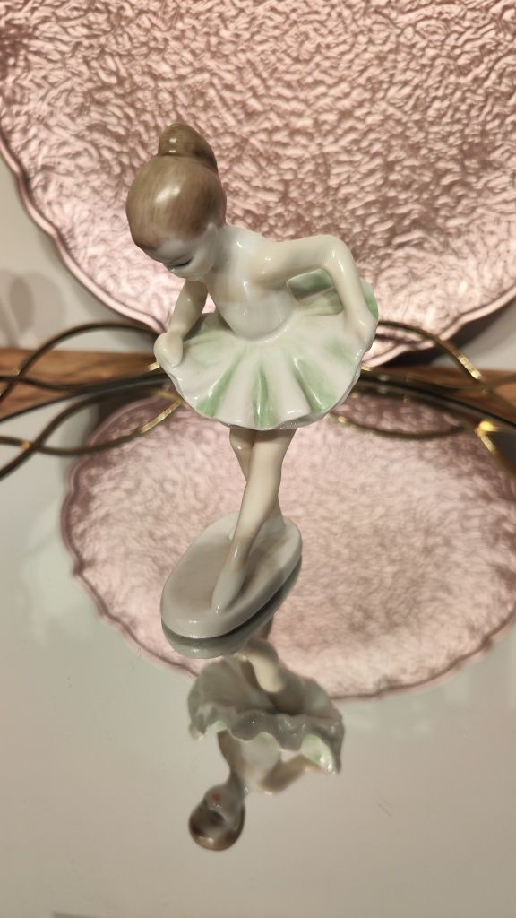 Figurka porcelana kolekcjonerska