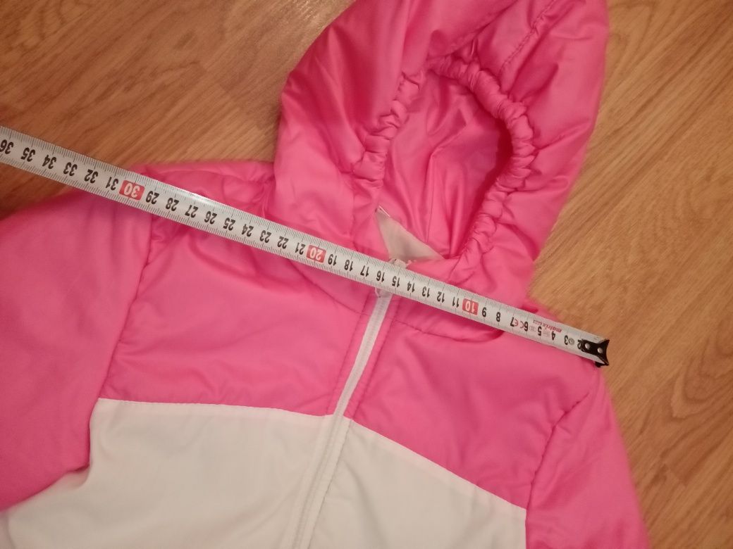 Курточка весняна для дівчинки. 110см.