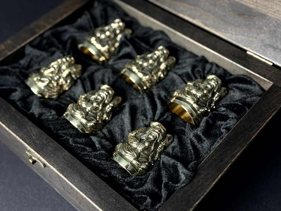 Набор чарок "Козацька рада" Чарки козаки. Подарункові чарки.