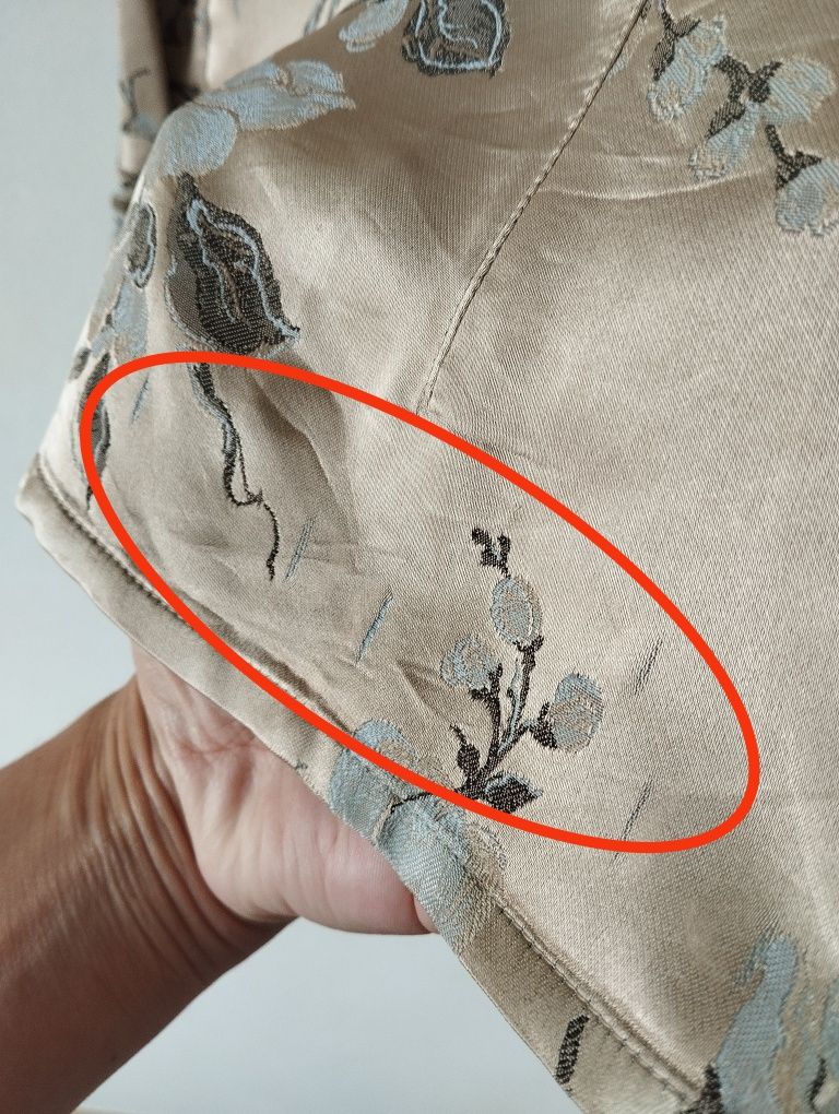 Beżowa w kwiaty, taliowana koszula, z pięknymi guzikami, jak jedwab, v