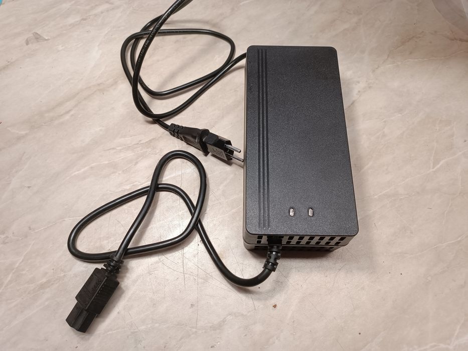 Зарядка li-ion 20s 72-84v 10A 900W