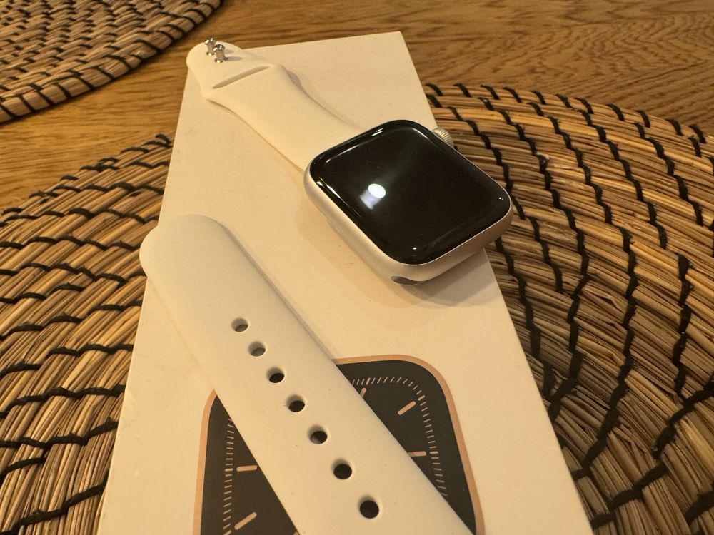 Apple watch 5 40mm, GPS, stan idealny, kondycja baterii 100%,Mielec