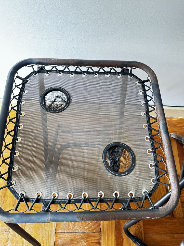Conjunto de cadeiras com mesa de jardim ou praia