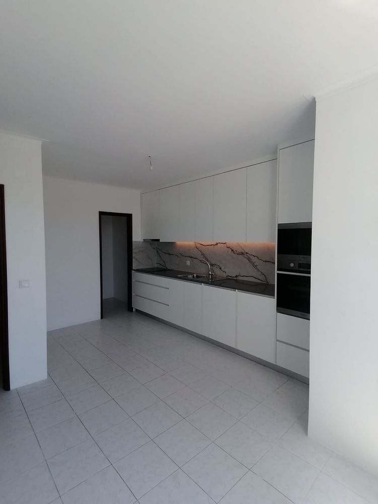 Apartamento T3 em Arcozelo