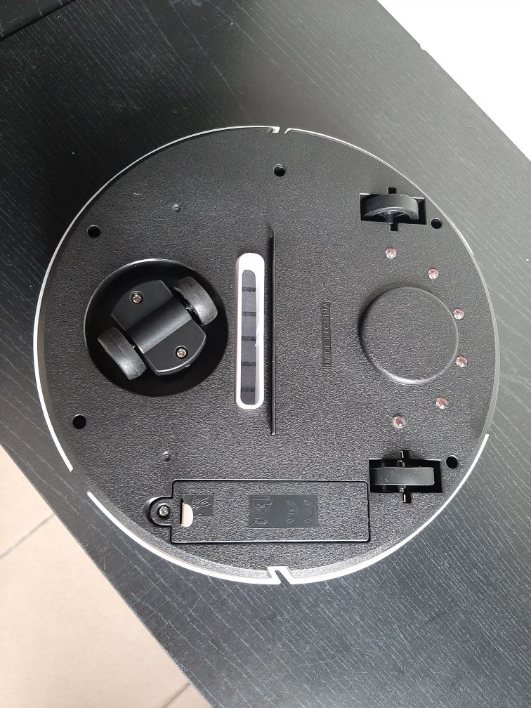 MINI robot sprzątający