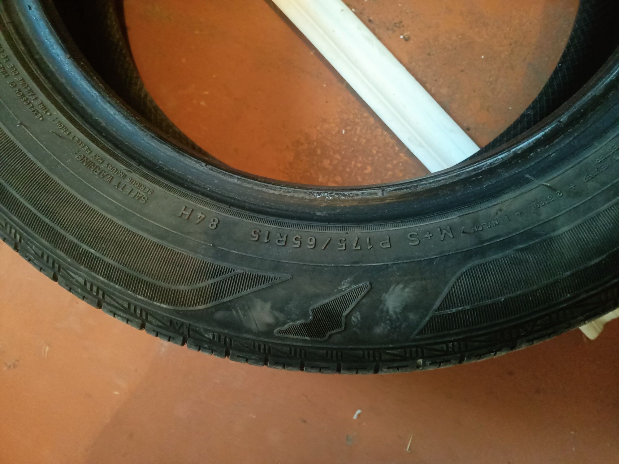 Продам 175 65 15 Goodyear