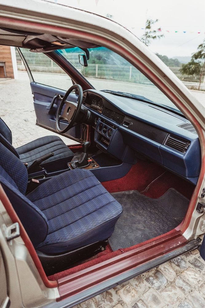 Mercedes 190 2.5