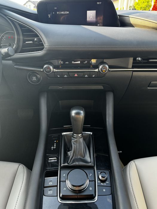 Mazda 3 2019 AWD