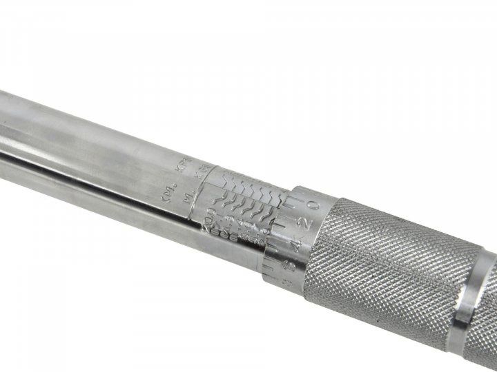 Динамометрический ключ +3 головки 1/2,28-210 Nm Geko 10064