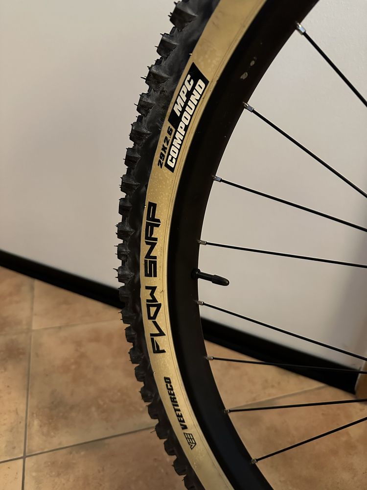 Nowe opony MTB enduro kostka 29x2,60 Vee Tire Co Flow Snap 2szt