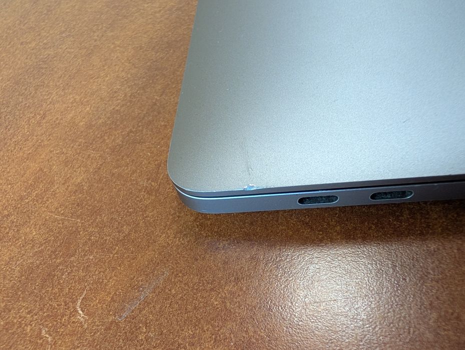 Macbook Pro m1 8/256