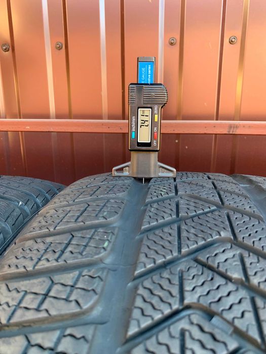 255/35 R21 + 275/35 R21 Pirelli Sottzero 3. Шини зимові Tesla Model Y