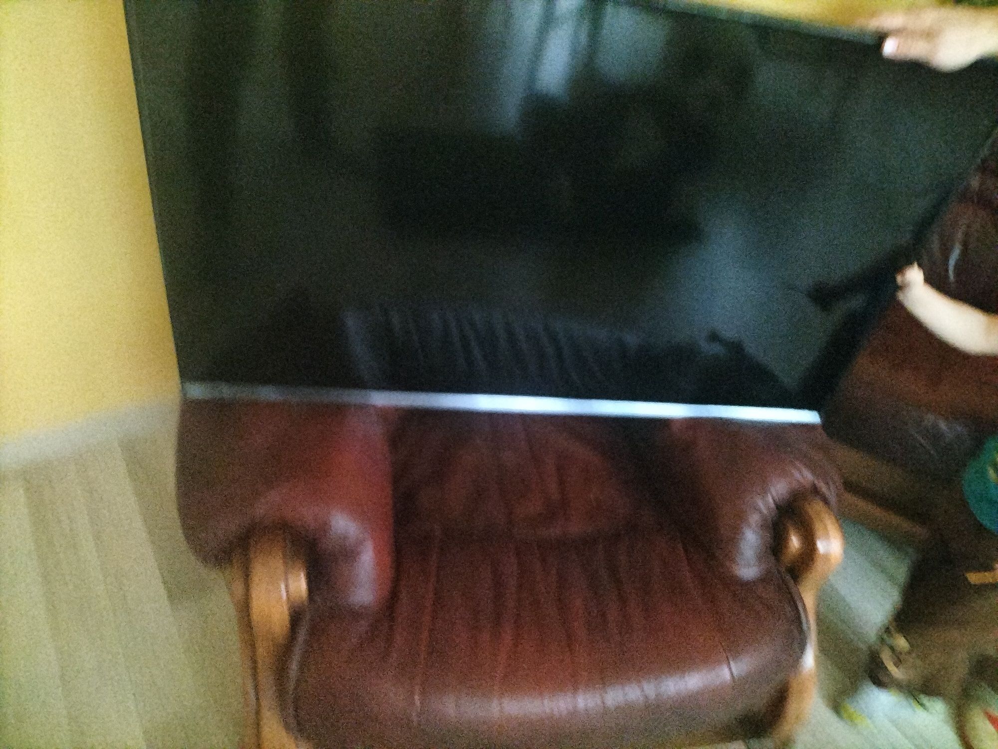 Sprzedam telewizor Samsung 43 cale uszkodzony