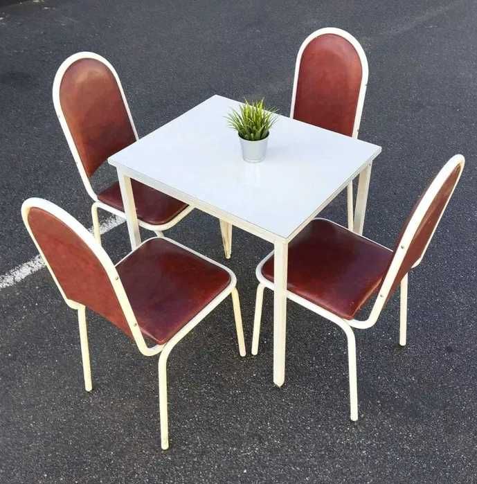 Conjunto Mobiliário