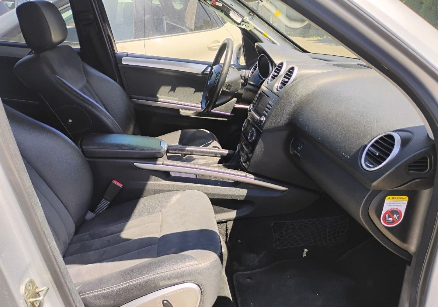 Mercedes-Benz ML 2006r, 3.0 CDI. 4x4. Uszkodzony lewy bok. Jeździ.