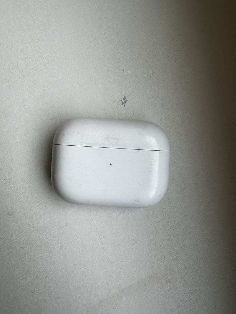 AirPods Pro Apple