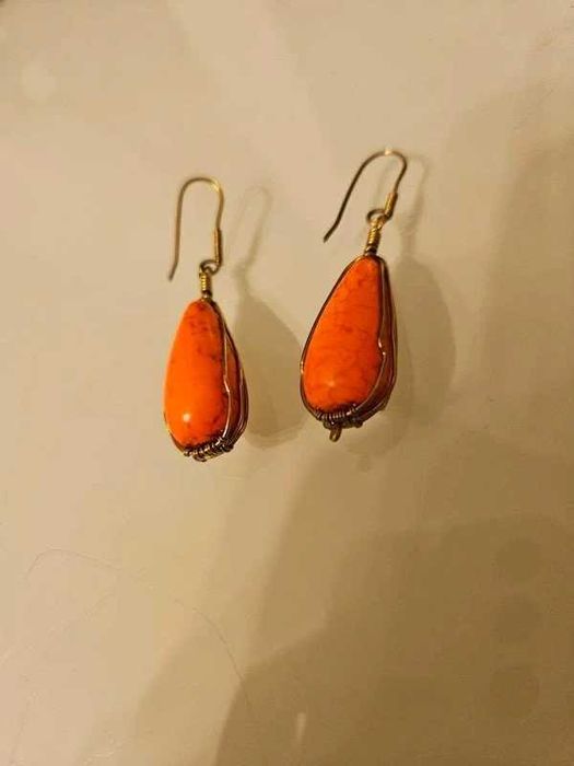 Kolczyki wiszące w kolorze pomarańczowym