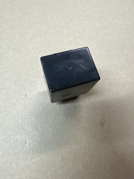 Yamaha R6 RJ03 Przekaznik Omron 5EB-81950/00