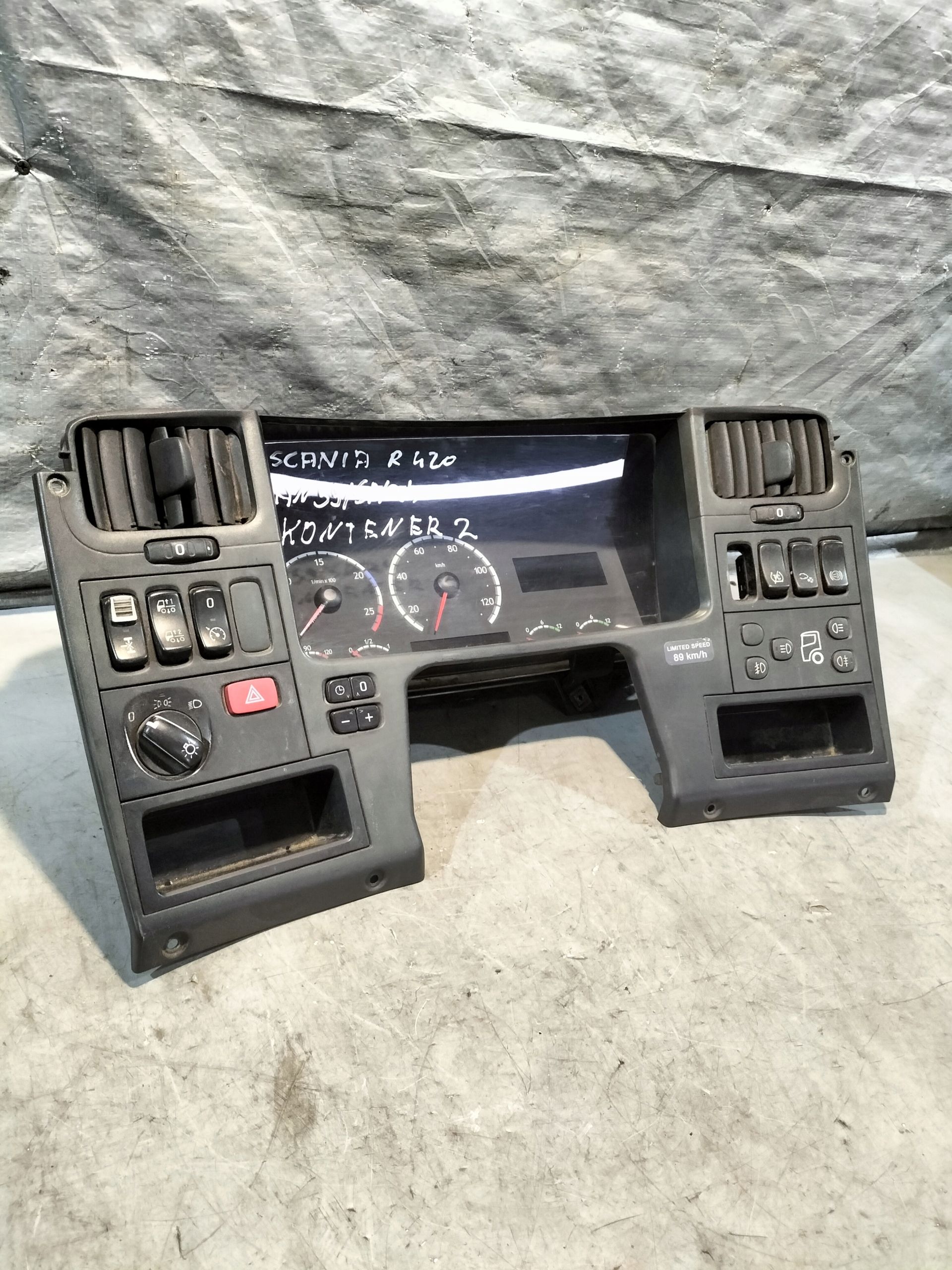 Licznik zegary scania R 2005r.