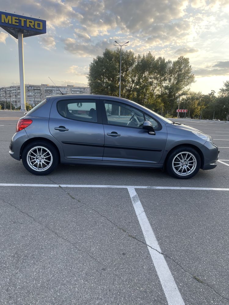 Peugeot 207 1.6 бензин // Пежо 207 2008 рік