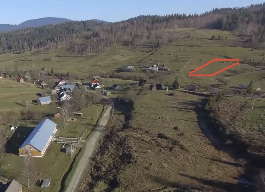 Земельна ділянка в карпатах