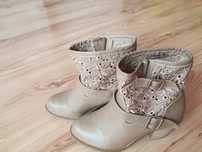 Buty damskie kolor beżowy