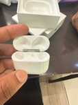 Airpods 4 anc box
