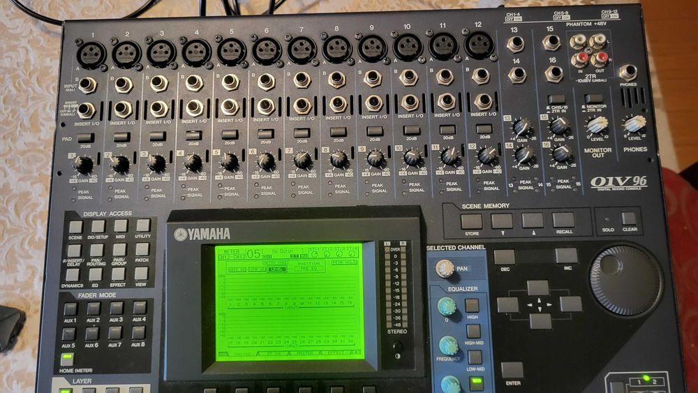 Mesa de Mistura Digital Yamaha 01v96 VCM