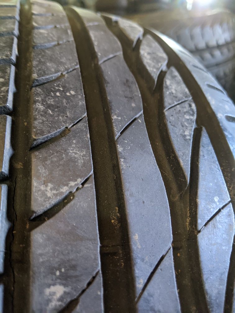 205/60R15 Bridgestone