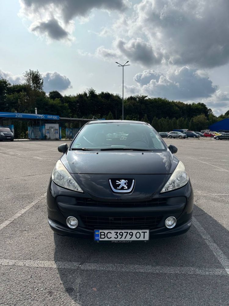 Продам Peugeot 207 2009р.